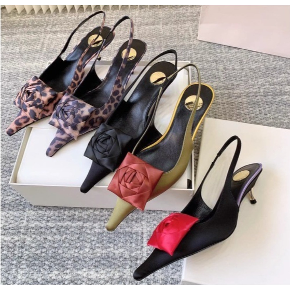 Women'S Fashion Show - Zomer Dames Nieuwe Puntige Sandalen Met